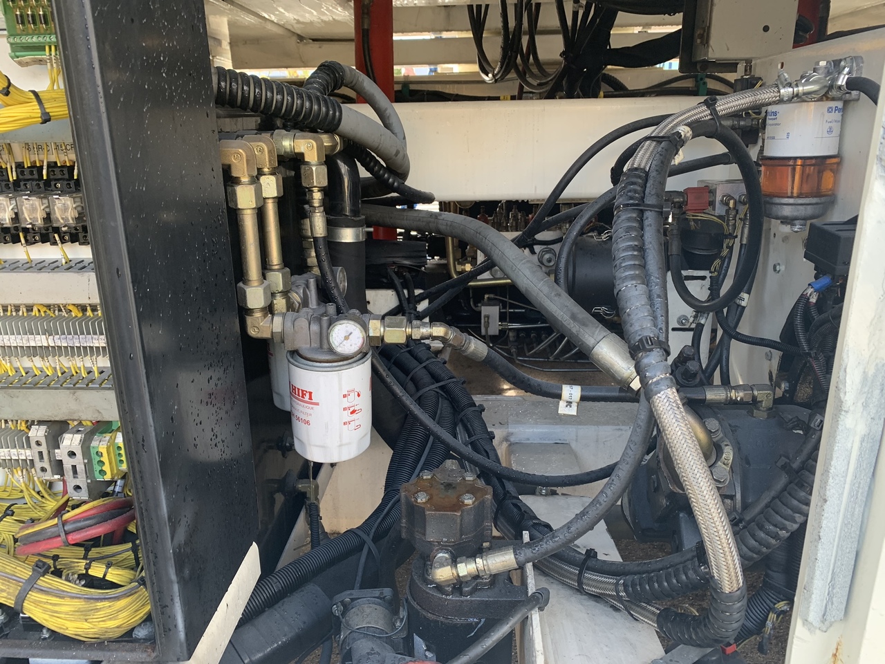 Перегружатель контейнеров и паллет Lower Deck Loader 7 tons FMC  Commander 15: фото 11