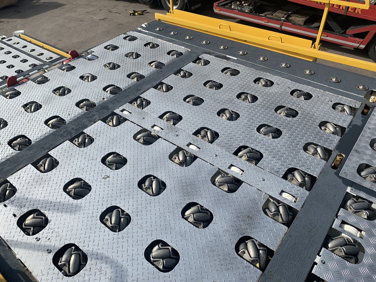 Перегружатель контейнеров и паллет Lower Deck Loader 7 tons FMC  Commander 15: фото 10