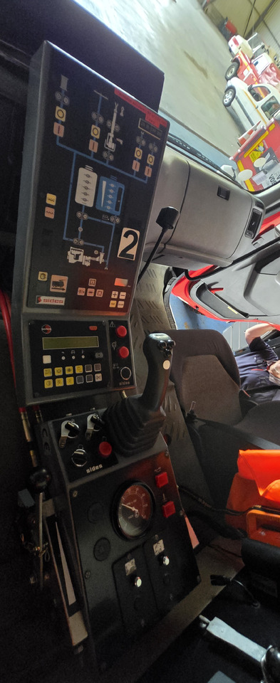 Sides - Пожарная машина: фото 4 Sides - Пожарная машина: фото 4