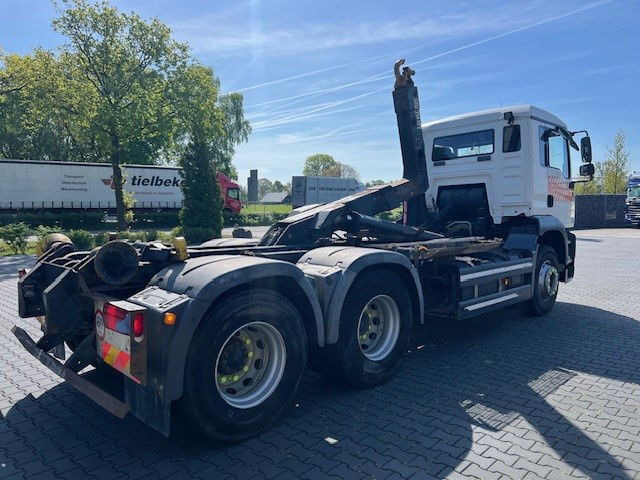 MAN TGA 26.360 .360 6X2 Hooksystem - Грузовик-контейнеровоз/ Сменный кузов: фото 3 MAN TGA 26.360 .360 6X2 Hooksystem - Грузовик-контейнеровоз/ Сменный кузов: фото 3