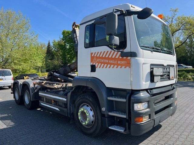 MAN TGA 26.360 .360 6X2 Hooksystem - Грузовик-контейнеровоз/ Сменный кузов: фото 2 MAN TGA 26.360 .360 6X2 Hooksystem - Грузовик-контейнеровоз/ Сменный кузов: фото 2