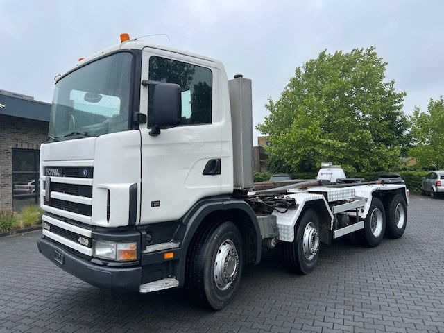 Scania R124-420 .420 8x4 - Грузовик-контейнеровоз/ Сменный кузов: фото 2 Scania R124-420 .420 8x4 - Грузовик-контейнеровоз/ Сменный кузов: фото 2