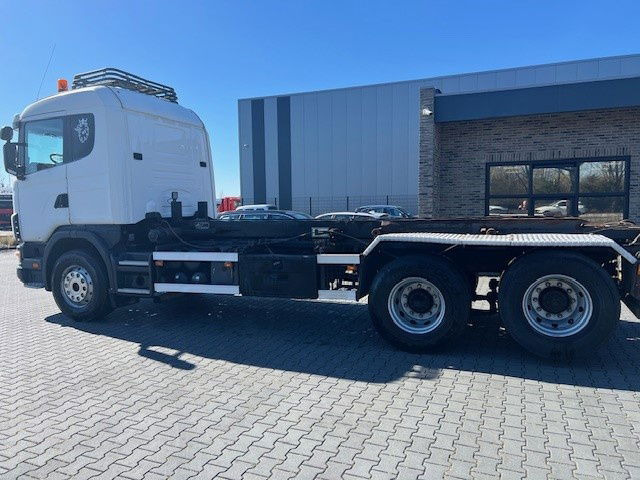 Scania R144-460 V8 .460 6x2 - Грузовик-контейнеровоз/ Сменный кузов: фото 4 Scania R144-460 V8 .460 6x2 - Грузовик-контейнеровоз/ Сменный кузов: фото 4