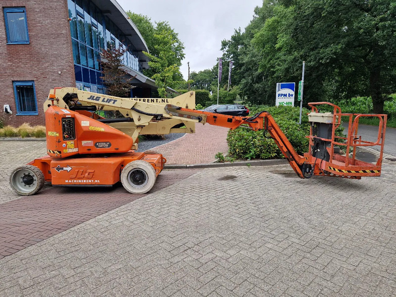 JLG E400AJPN - Коленчатый подъемник: фото 2 JLG E400AJPN - Коленчатый подъемник: фото 2