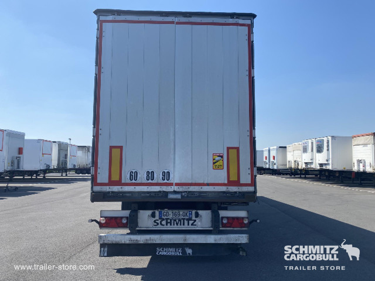 SCHMITZ Curtainsider Standard - Тентованный полуприцеп: фото 3 SCHMITZ Curtainsider Standard - Тентованный полуприцеп: фото 3