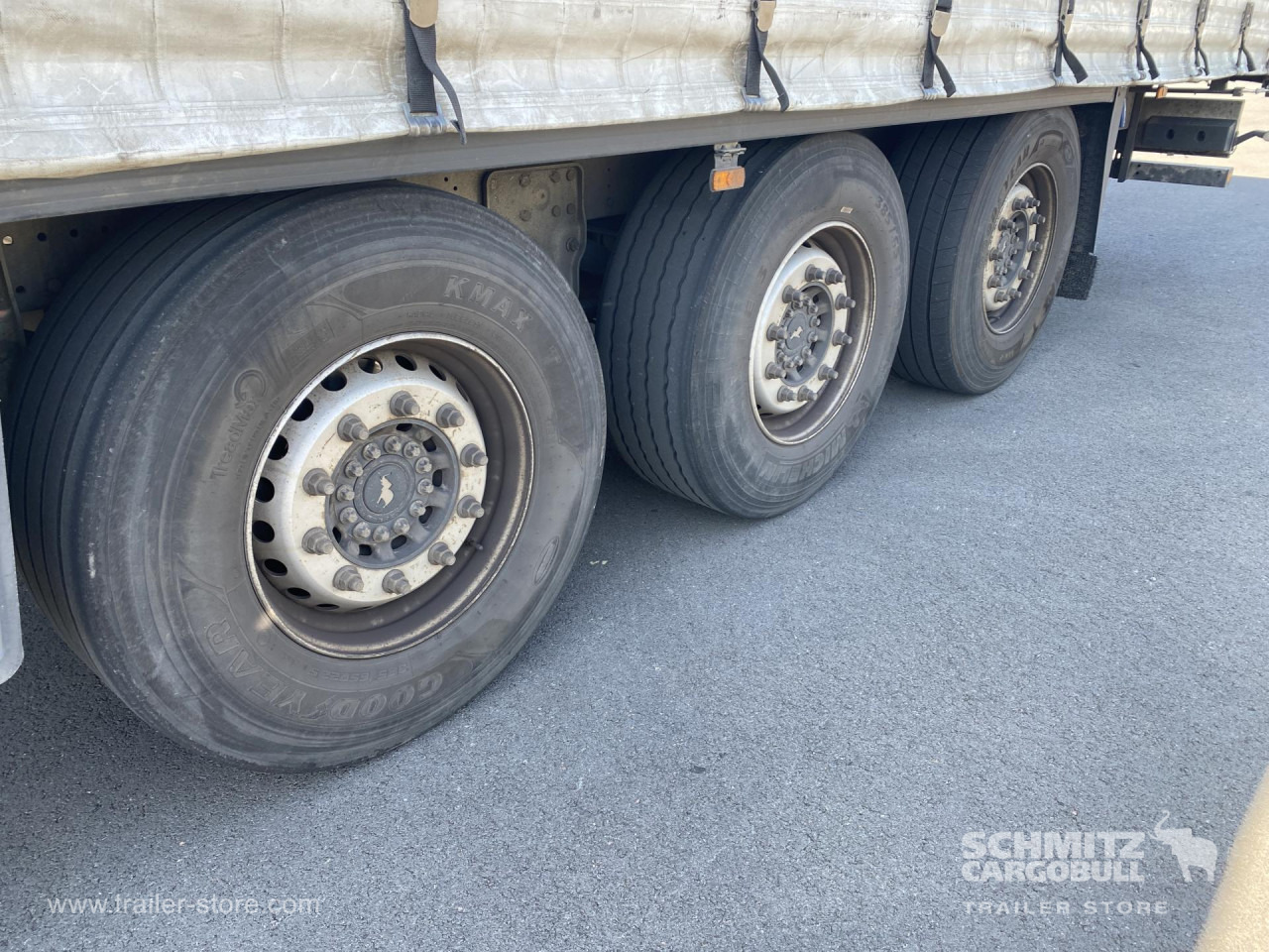 SCHMITZ Curtainsider Standard - Тентованный полуприцеп: фото 3 SCHMITZ Curtainsider Standard - Тентованный полуприцеп: фото 3