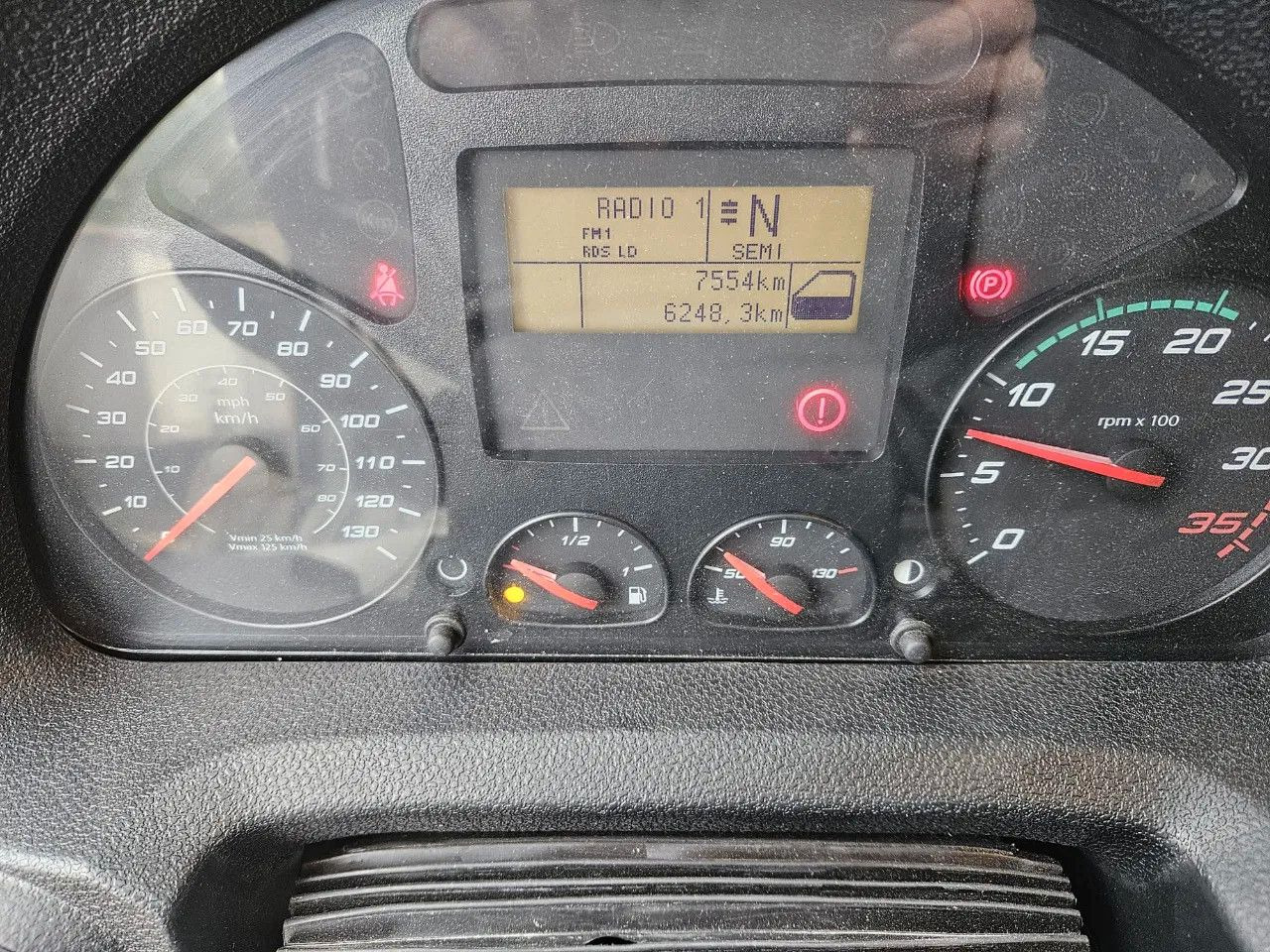 Грузовик с закрытым кузовом Iveco EuroCargo 120 - 210 BOX 12t Only 7554 km: фото 13 Грузовик с закрытым кузовом Iveco EuroCargo 120 - 210 BOX 12t Only 7554 km: фото 13
