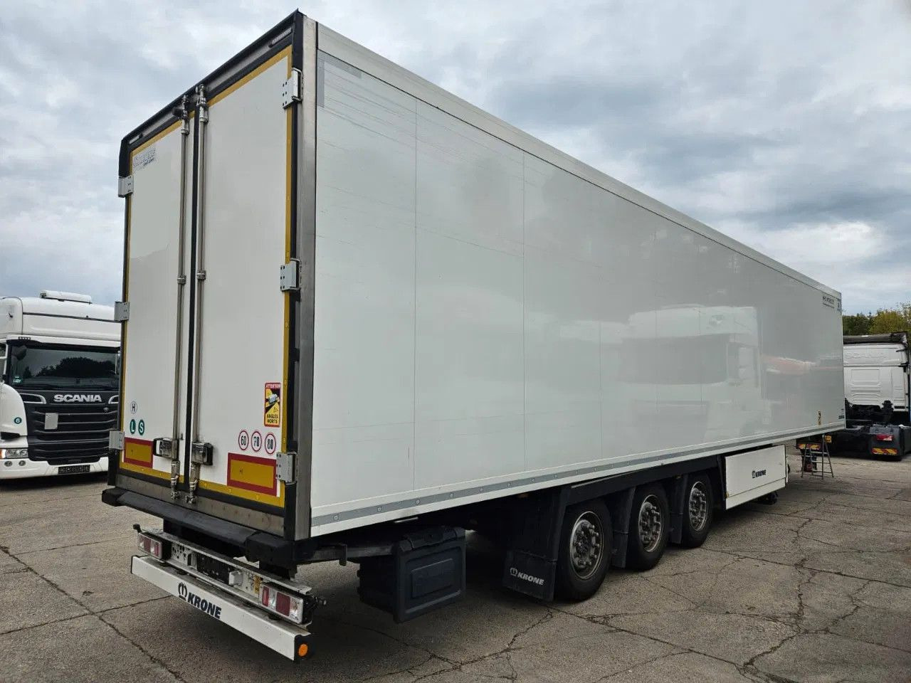 Krone SD Thermo King SLX300i - Lifting axle A - Pallet - Полуприцеп-рефрижератор: фото 4 Krone SD Thermo King SLX300i - Lifting axle A - Pallet - Полуприцеп-рефрижератор: фото 4