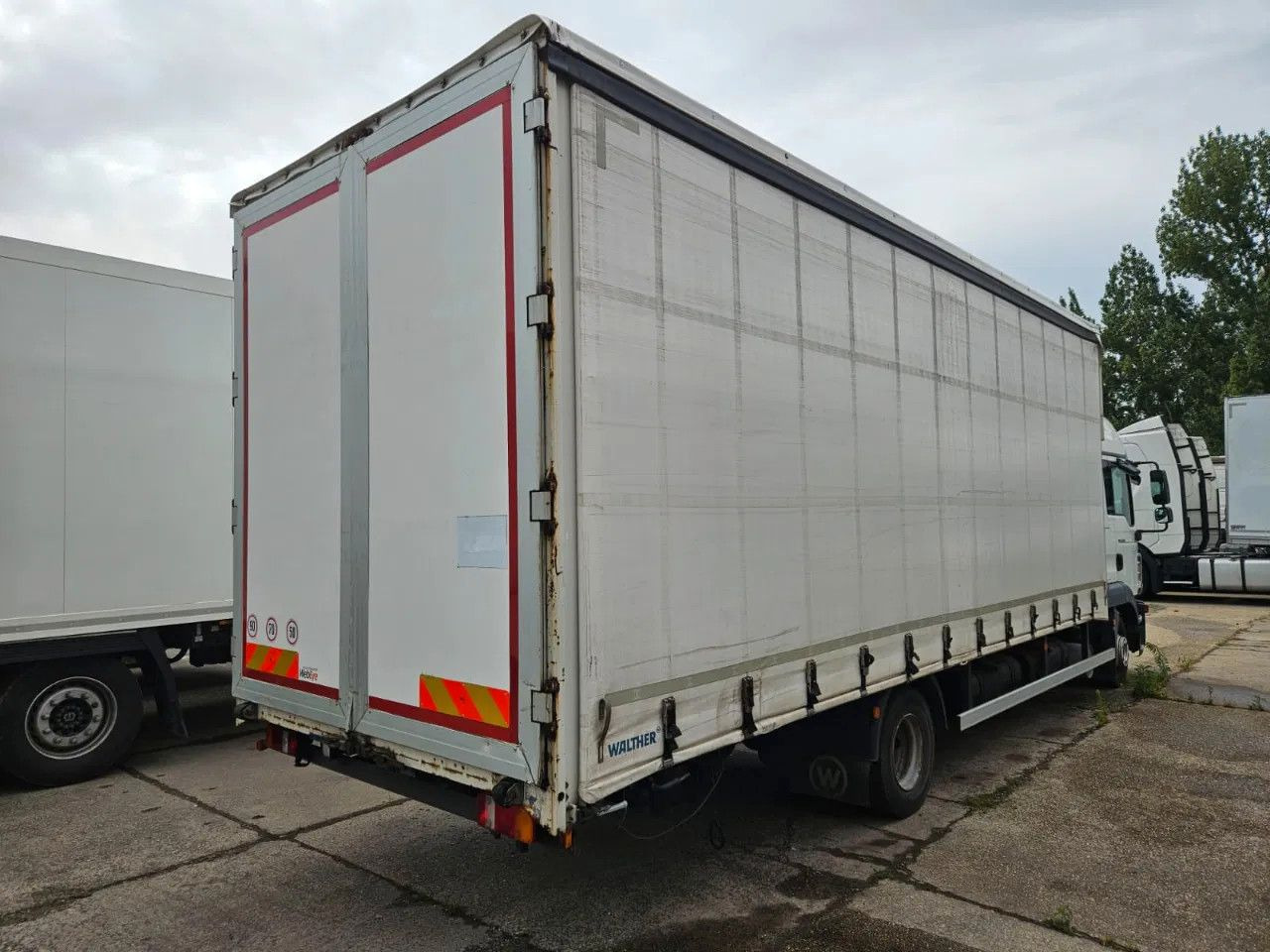 MAN TGL 8.220 4x2 BL Euro 5 EEV - Тентованный грузовик: фото 4 MAN TGL 8.220 4x2 BL Euro 5 EEV - Тентованный грузовик: фото 4