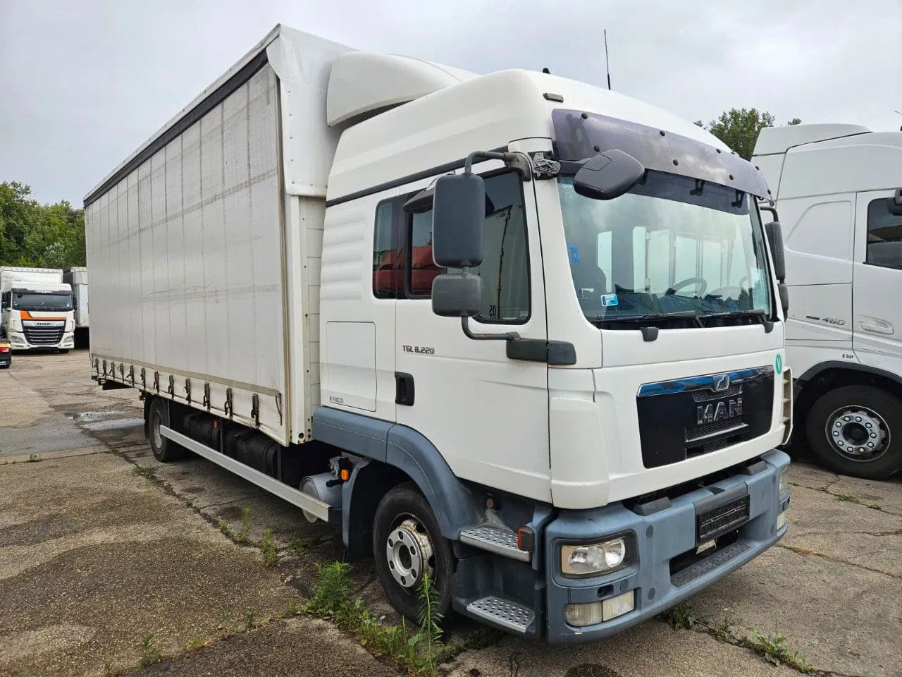 MAN TGL 8.220 4x2 BL Euro 5 EEV - Тентованный грузовик: фото 2 MAN TGL 8.220 4x2 BL Euro 5 EEV - Тентованный грузовик: фото 2