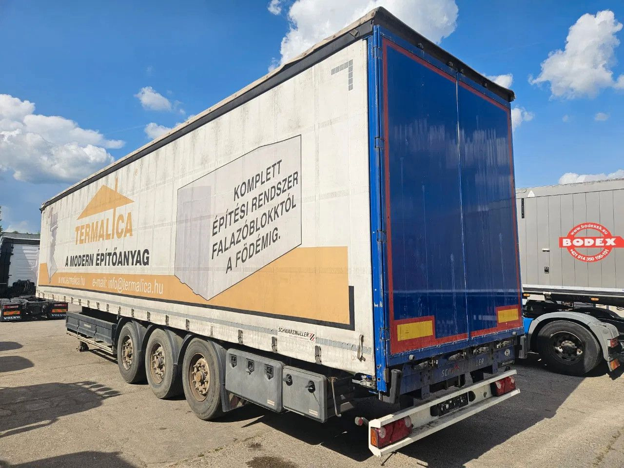 Schwarzmüller S1 J-seria, 2 units, Lifting Axle - Тентованный полуприцеп: фото 4 Schwarzmüller S1 J-seria, 2 units, Lifting Axle - Тентованный полуприцеп: фото 4