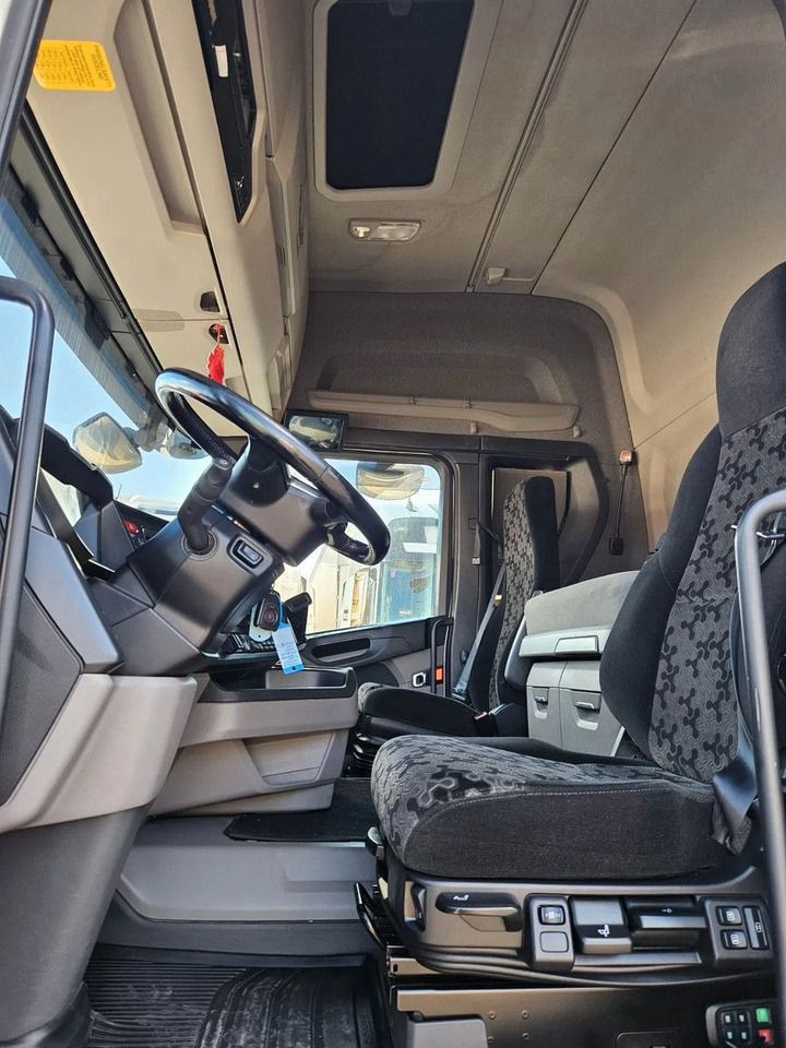 Scania R410 LNG, ADR, Big Navi, Camera - Тягач: фото 5 Scania R410 LNG, ADR, Big Navi, Camera - Тягач: фото 5