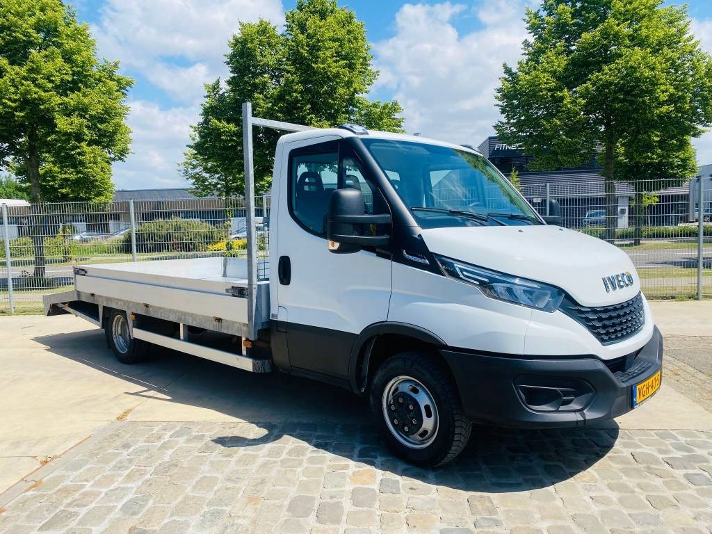 Iveco Daily 35 C18 - Фургон с закрытым кузовом: фото 1 Iveco Daily 35 C18 - Фургон с закрытым кузовом: фото 1