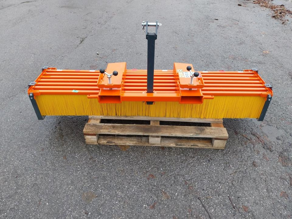 Kehrbesen Bürste Kehrmaschine Stapler Schiebebesen 1,5, 2, 2,5, 3 - Щетка: фото 1 Kehrbesen Bürste Kehrmaschine Stapler Schiebebesen 1,5, 2, 2,5, 3 - Щетка: фото 1