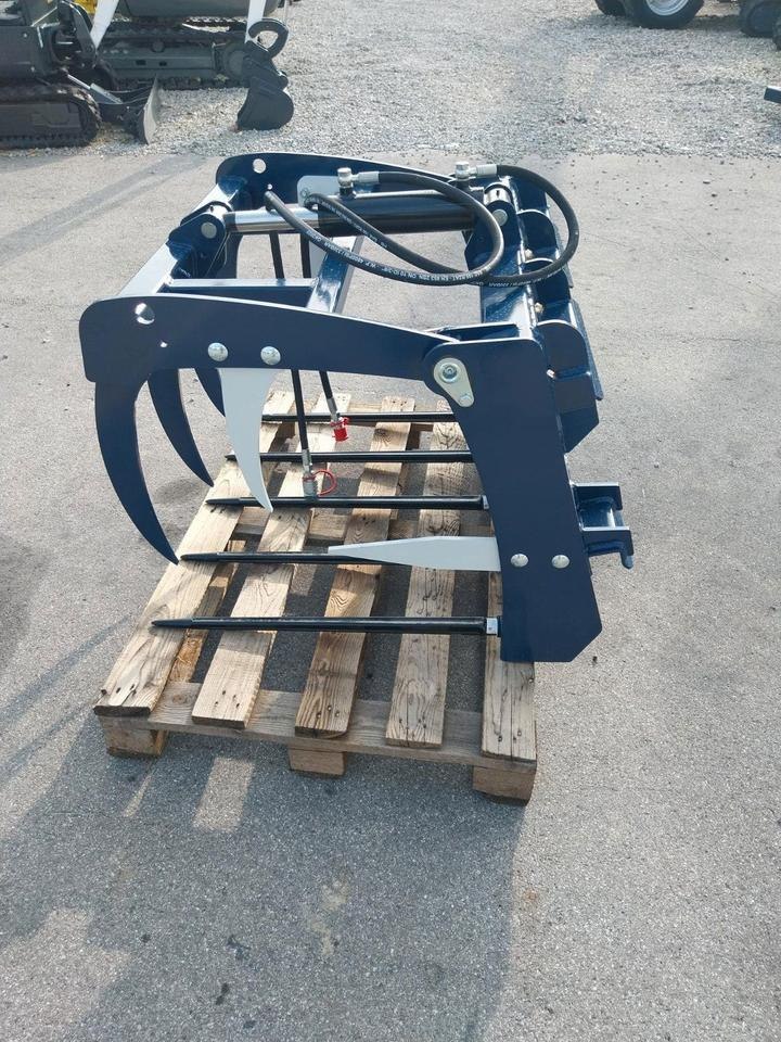 Krokodilgebiss mini Schäffer Greifschaufel Frontlader Hoflader - Техника для силоса: фото 3 Krokodilgebiss mini Schäffer Greifschaufel Frontlader Hoflader - Техника для силоса: фото 3