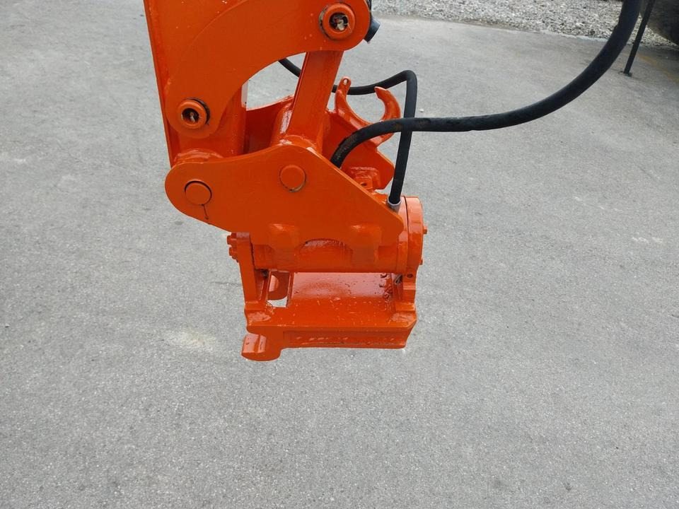 Minibagger Hitachi ZX 19 Powertilt Bagger Kettenbagger - Мини-экскаватор: фото 3 Minibagger Hitachi ZX 19 Powertilt Bagger Kettenbagger - Мини-экскаватор: фото 3