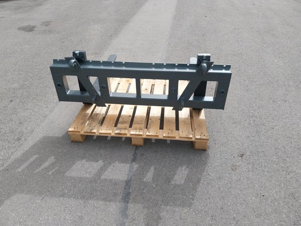 Neue Palettengabel 2,5to 1,5m breit Euro Gabel Frontlader Fendt - Вилы: фото 4 Neue Palettengabel 2,5to 1,5m breit Euro Gabel Frontlader Fendt - Вилы: фото 4