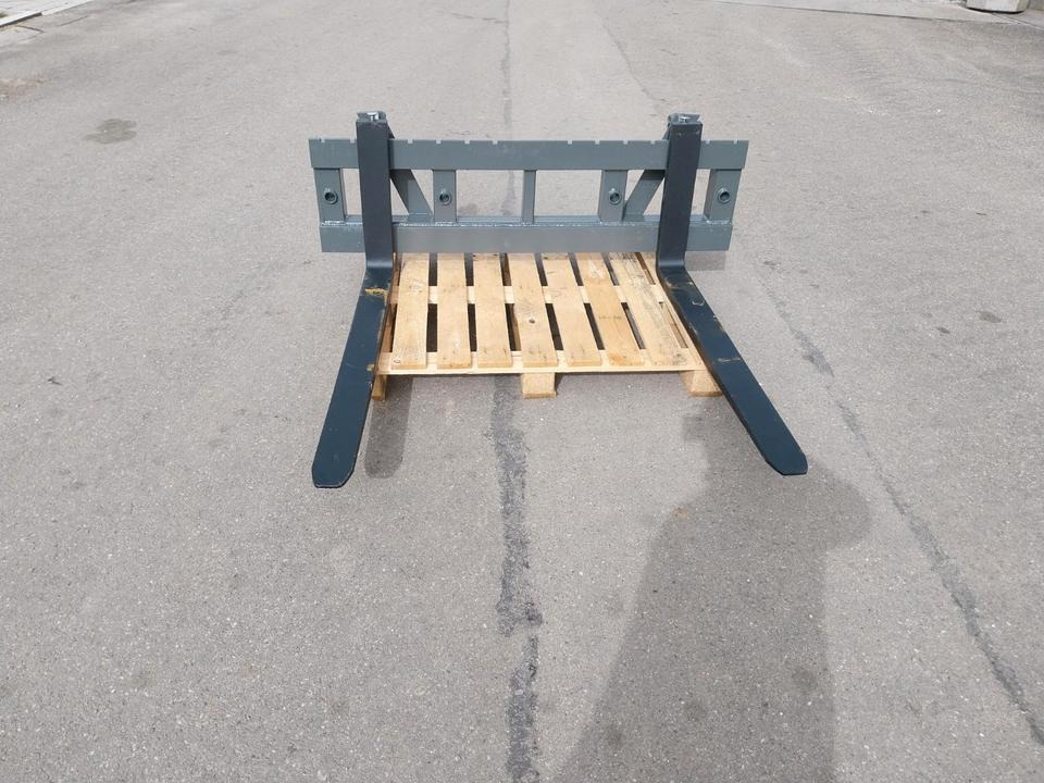 Neue Palettengabel 2,5to 1,5m breit Euro Gabel Frontlader Fendt - Вилы: фото 2 Neue Palettengabel 2,5to 1,5m breit Euro Gabel Frontlader Fendt - Вилы: фото 2