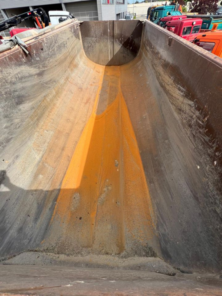 CARNEHL Kippauflieger CHKS HH KippaufliegerKurzsattel - Самосвальный полуприцеп: фото 4 CARNEHL Kippauflieger CHKS HH KippaufliegerKurzsattel - Самосвальный полуприцеп: фото 4