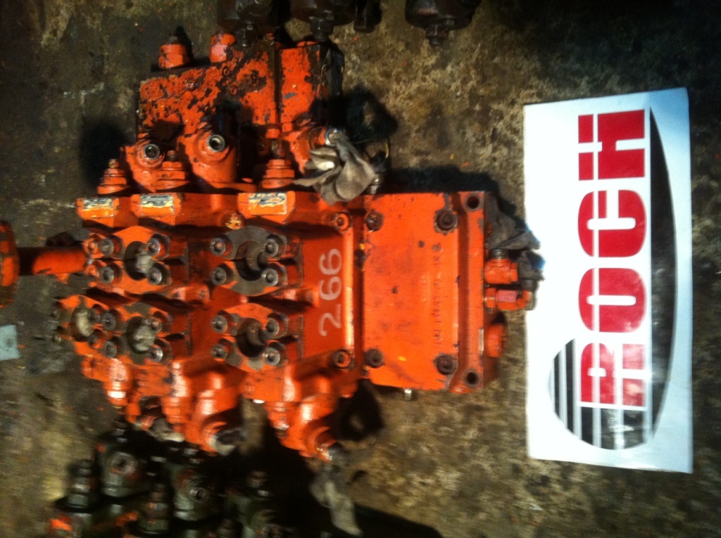 LINDE VT4 7596 - 3 SEKCYJNY 668F03 6771 + 668F03 6770 + 668F03 6769 + 668 341 2705-12 2 6683412705-122 - Гидравлический клапан для Строительной техники: фото 1 LINDE VT4 7596 - 3 SEKCYJNY 668F03 6771 + 668F03 6770 + 668F03 6769 + 668 341 2705-12 2 6683412705-122 - Гидравлический клапан для Строительной техники: фото 1
