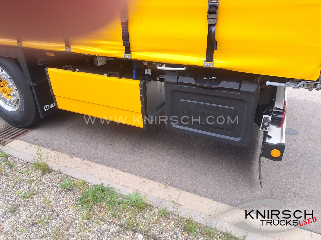 KRONE Profi Liner SDP 27 XL, Getränke, Daimler 9.5 - Тентованный прицеп: фото 5 KRONE Profi Liner SDP 27 XL, Getränke, Daimler 9.5 - Тентованный прицеп: фото 5