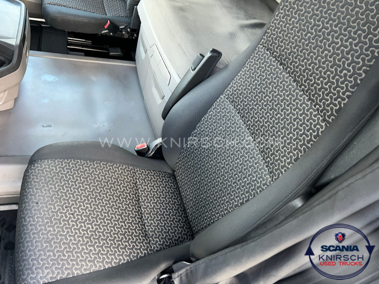 SCANIA R450A4X2NA PTO ADR FL - Тягач: фото 4 SCANIA R450A4X2NA PTO ADR FL - Тягач: фото 4