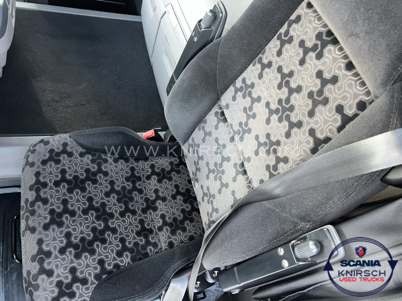 SCANIA R450A4x2LA - Тягач: фото 4 SCANIA R450A4x2LA - Тягач: фото 4