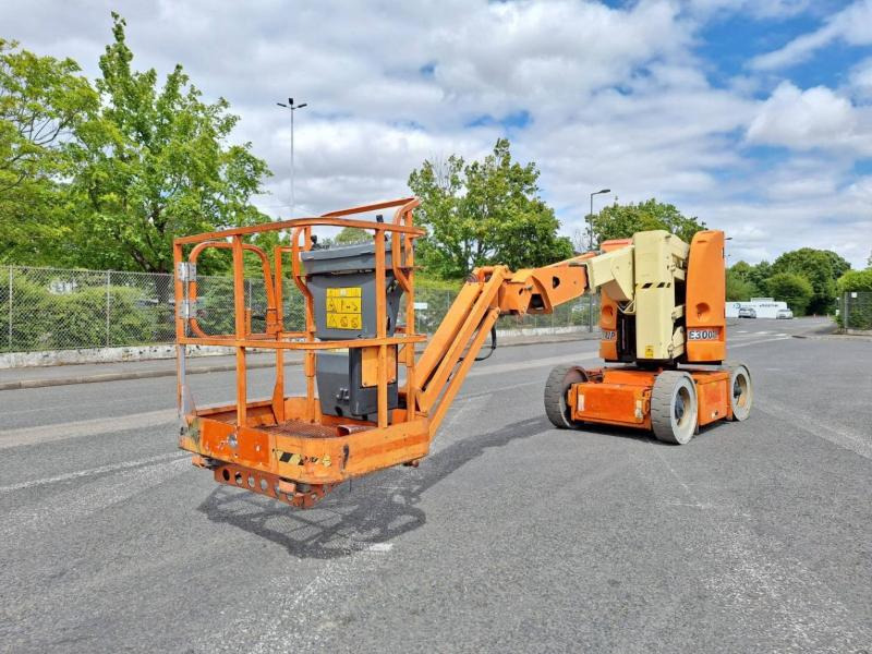 JLG E300AJP - Коленчатый подъемник: фото 1 JLG E300AJP - Коленчатый подъемник: фото 1