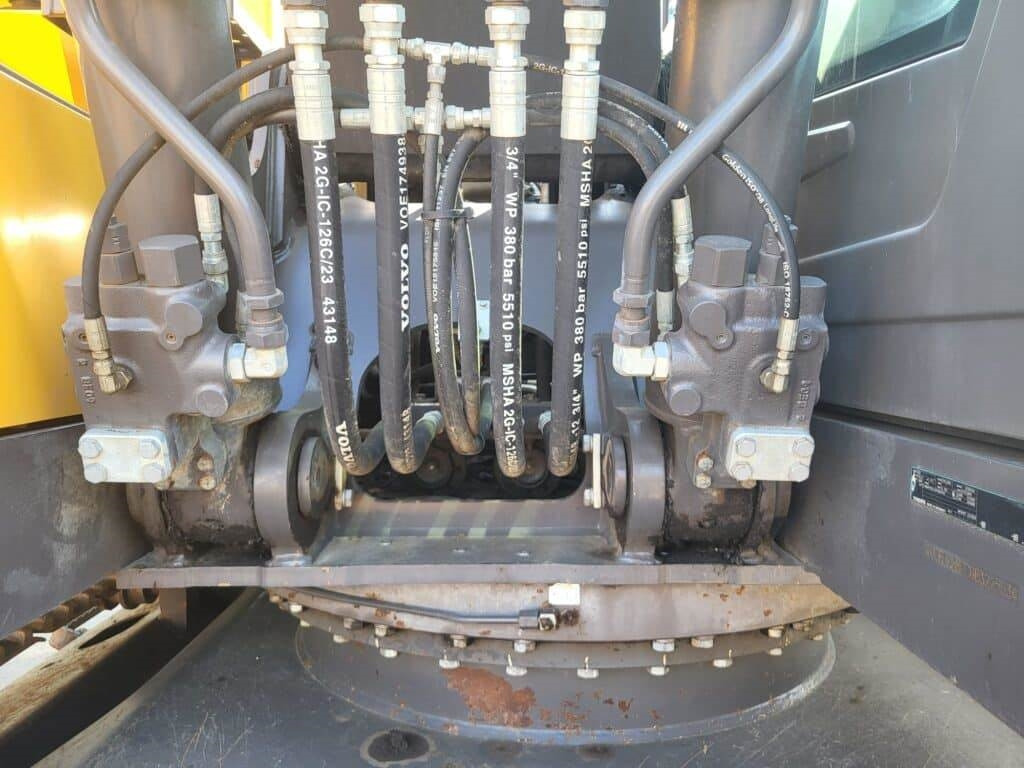 Volvo EC220EL - Гусеничный экскаватор: фото 5 Volvo EC220EL - Гусеничный экскаватор: фото 5