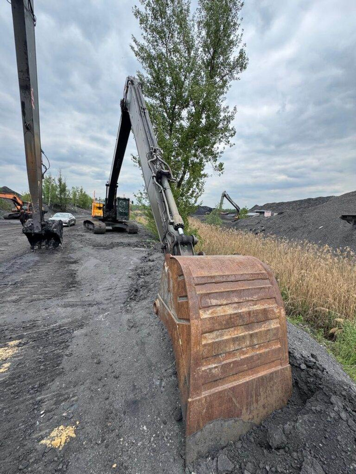 Volvo EC250ELR - Гусеничный экскаватор: фото 4 Volvo EC250ELR - Гусеничный экскаватор: фото 4