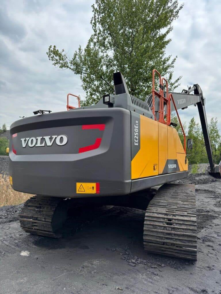 Volvo EC250ELR - Гусеничный экскаватор: фото 3 Volvo EC250ELR - Гусеничный экскаватор: фото 3