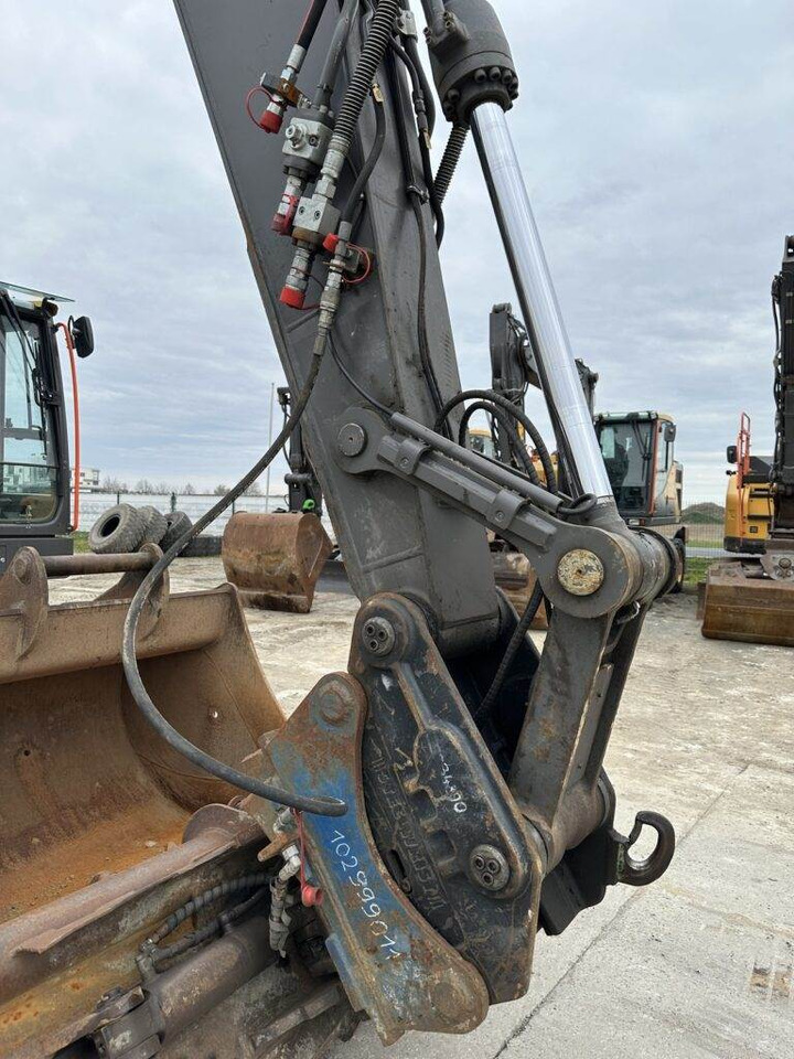 Volvo ECR235EL - Гусеничный экскаватор: фото 5 Volvo ECR235EL - Гусеничный экскаватор: фото 5
