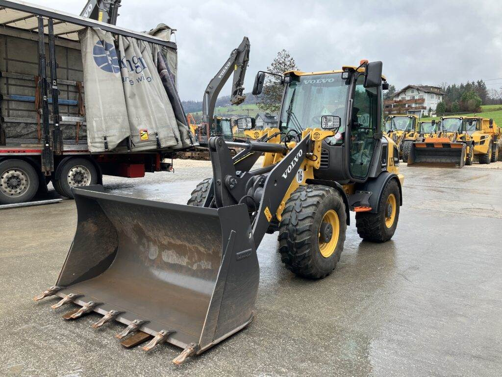 Volvo L25H Electric - Мини-погрузчик с бортовым поворотом: фото 4 Volvo L25H Electric - Мини-погрузчик с бортовым поворотом: фото 4