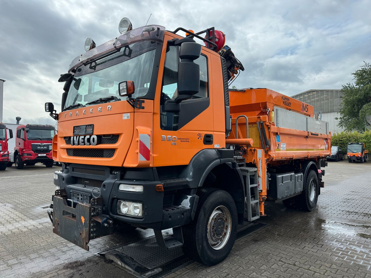 Iveco TRAKKER Kipper Kran TEREX 85.2 Winterdienst - Самосвал, Автоманипулятор: фото 2 Iveco TRAKKER Kipper Kran TEREX 85.2 Winterdienst - Самосвал, Автоманипулятор: фото 2