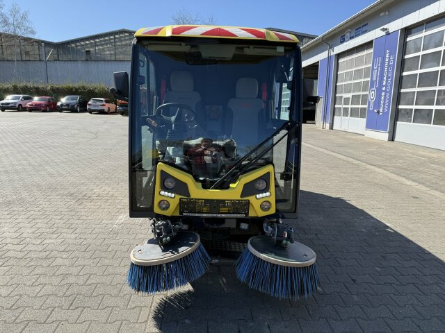 Подметально-уборочная машина Johnston C202 Kleinkehrmaschine 2 M³ - 6.000 h: фото 14 Подметально-уборочная машина Johnston C202 Kleinkehrmaschine 2 M³ - 6.000 h: фото 14