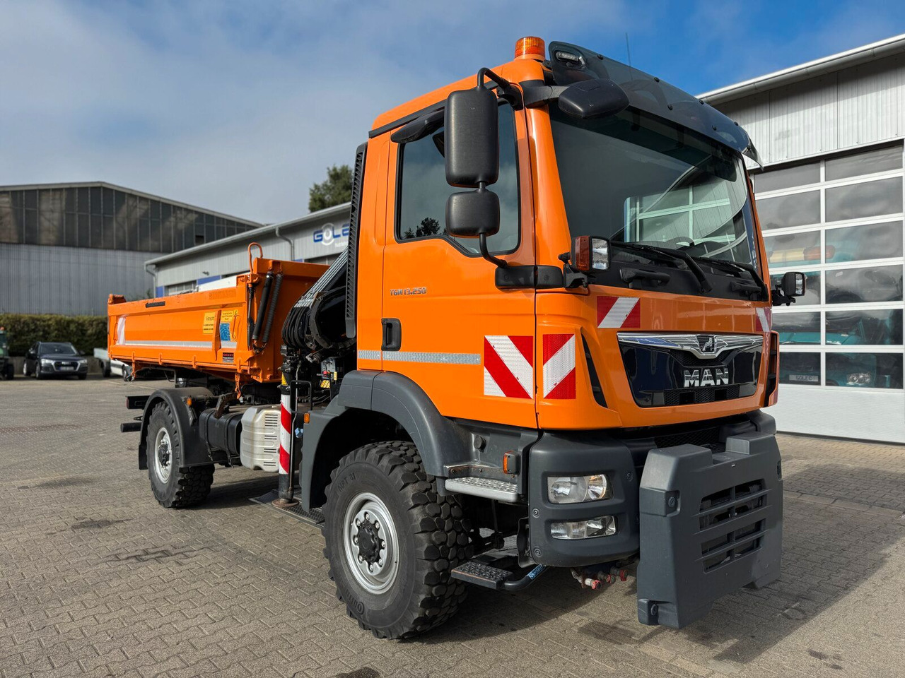 MAN TGM 13.250 4x4 Kipper Kran HIAB Winterd. - Самосвал, Автоманипулятор: фото 1 MAN TGM 13.250 4x4 Kipper Kran HIAB Winterd. - Самосвал, Автоманипулятор: фото 1