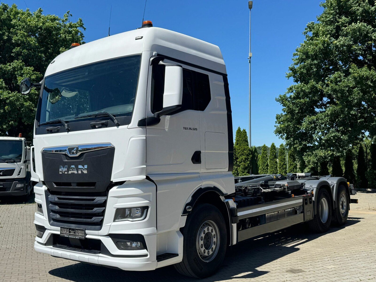 MAN TGX 26.520 6x2 Abrollkipper MEILLER RS 21.70 - Крюковой мультилифт: фото 2 MAN TGX 26.520 6x2 Abrollkipper MEILLER RS 21.70 - Крюковой мультилифт: фото 2