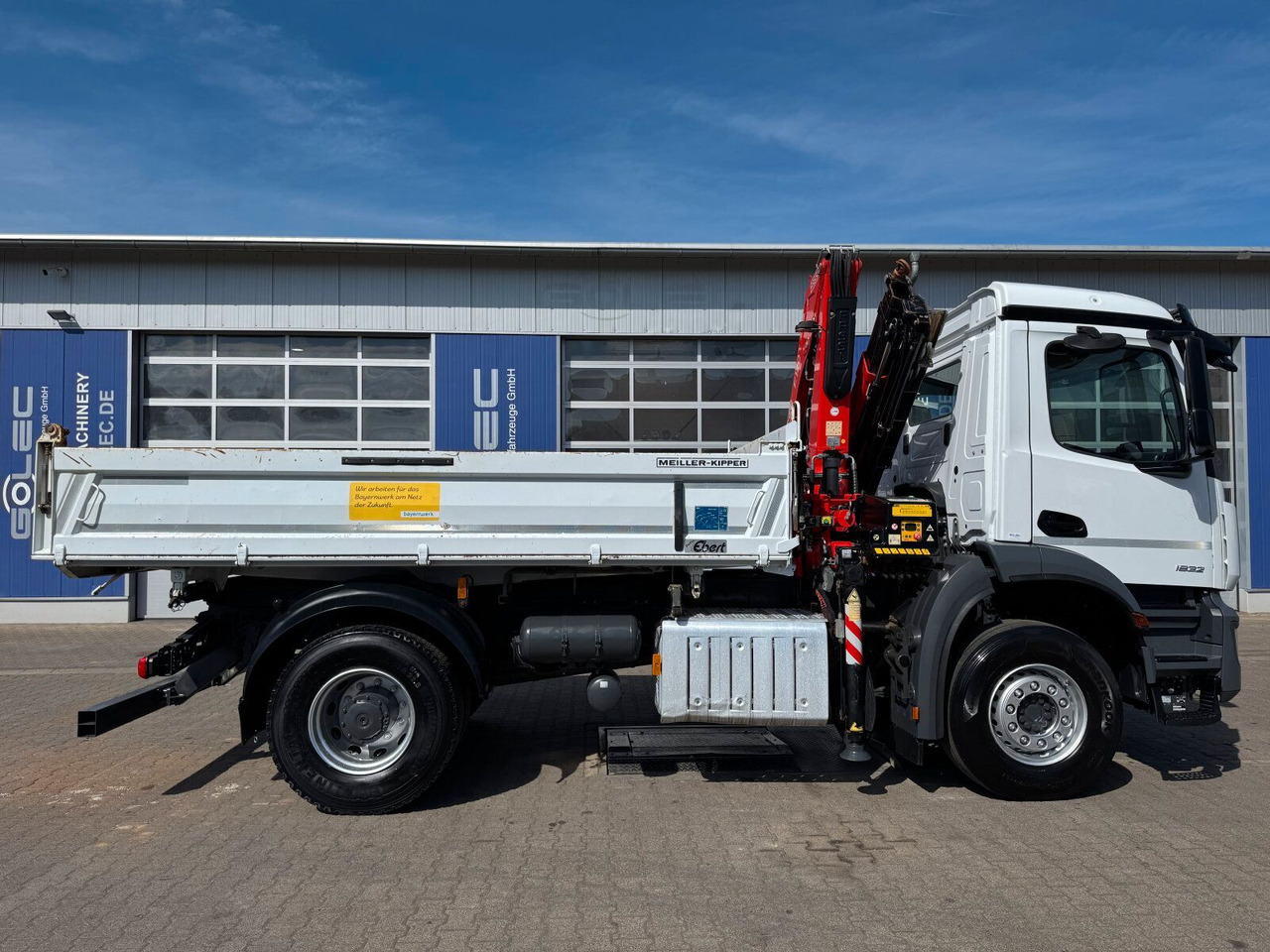 Mercedes-Benz AROCS 1832 4x2 Euro 6 Kipper Kran FASSI F120FB - Автоманипулятор: фото 3 Mercedes-Benz AROCS 1832 4x2 Euro 6 Kipper Kran FASSI F120FB - Автоманипулятор: фото 3