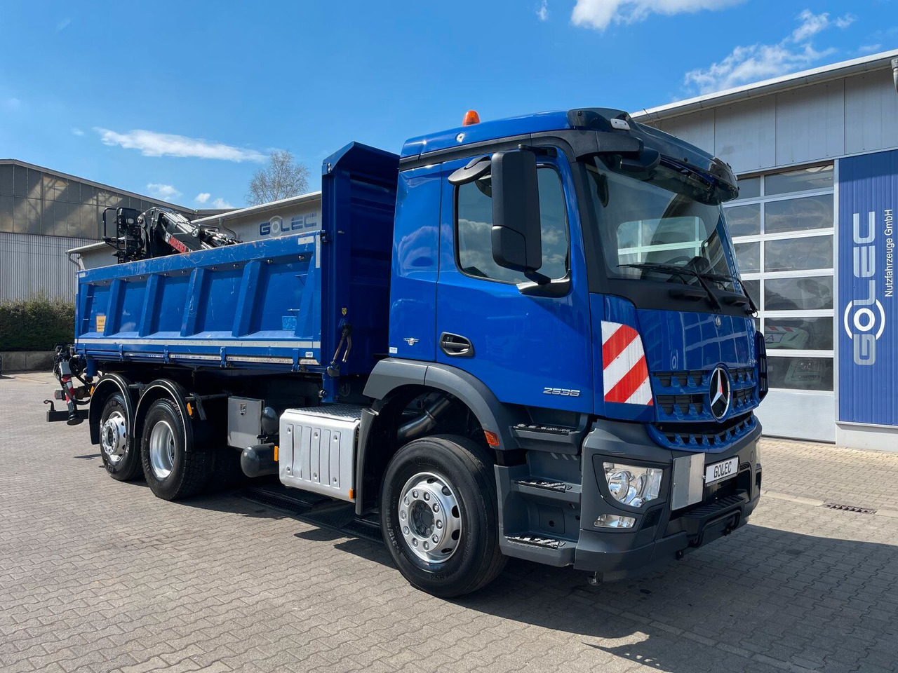 Mercedes-Benz AROCS 2536 6x2*4 Kipper Kran HIAB - Автоманипулятор: фото 1 Mercedes-Benz AROCS 2536 6x2*4 Kipper Kran HIAB - Автоманипулятор: фото 1