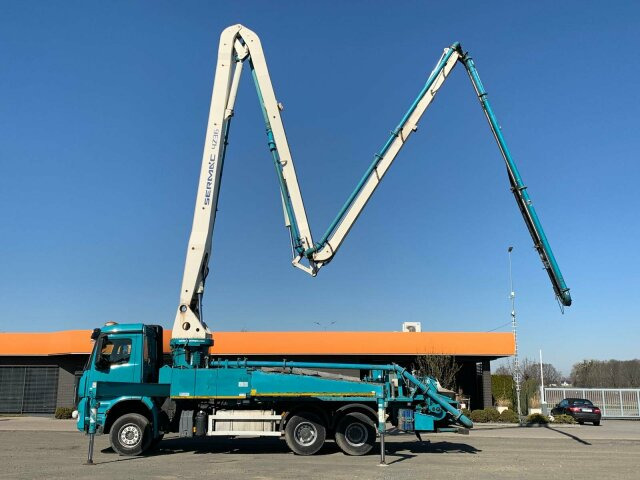 Mercedes-Benz AROCS 2636 6x4 Euro 6 Betonpumpe SERMAC 4Z36 - Автобетононасос: фото 4 Mercedes-Benz AROCS 2636 6x4 Euro 6 Betonpumpe SERMAC 4Z36 - Автобетононасос: фото 4