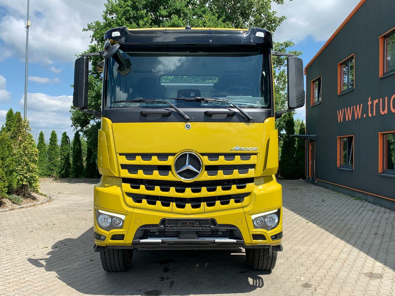 Mercedes-Benz AROCS 3248 8x4 Euro 6 Meiller Kipper Bordmatik - Самосвал: фото 2 Mercedes-Benz AROCS 3248 8x4 Euro 6 Meiller Kipper Bordmatik - Самосвал: фото 2