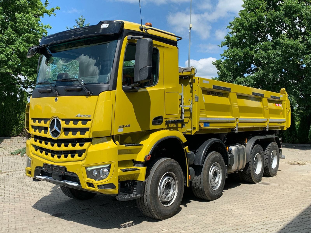 Mercedes-Benz AROCS 3248 8x4 Euro 6 Meiller Kipper Bordmatik - Самосвал: фото 1 Mercedes-Benz AROCS 3248 8x4 Euro 6 Meiller Kipper Bordmatik - Самосвал: фото 1