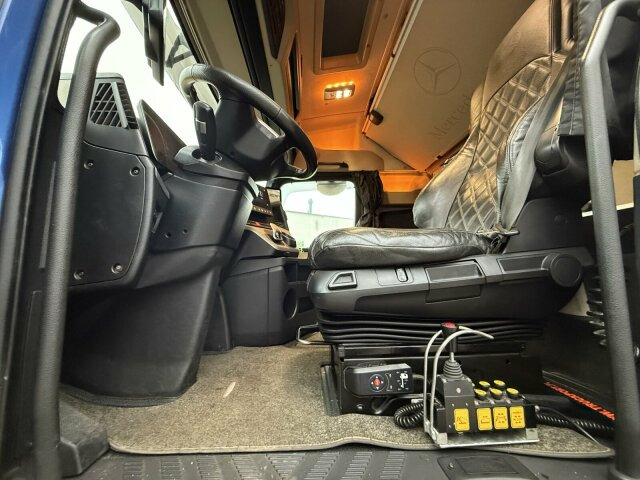 Грузовик-шасси Mercedes-Benz Actros 2563 6x2 Euro 6 Abrollkipper Hyva 20-57-S: фото 13