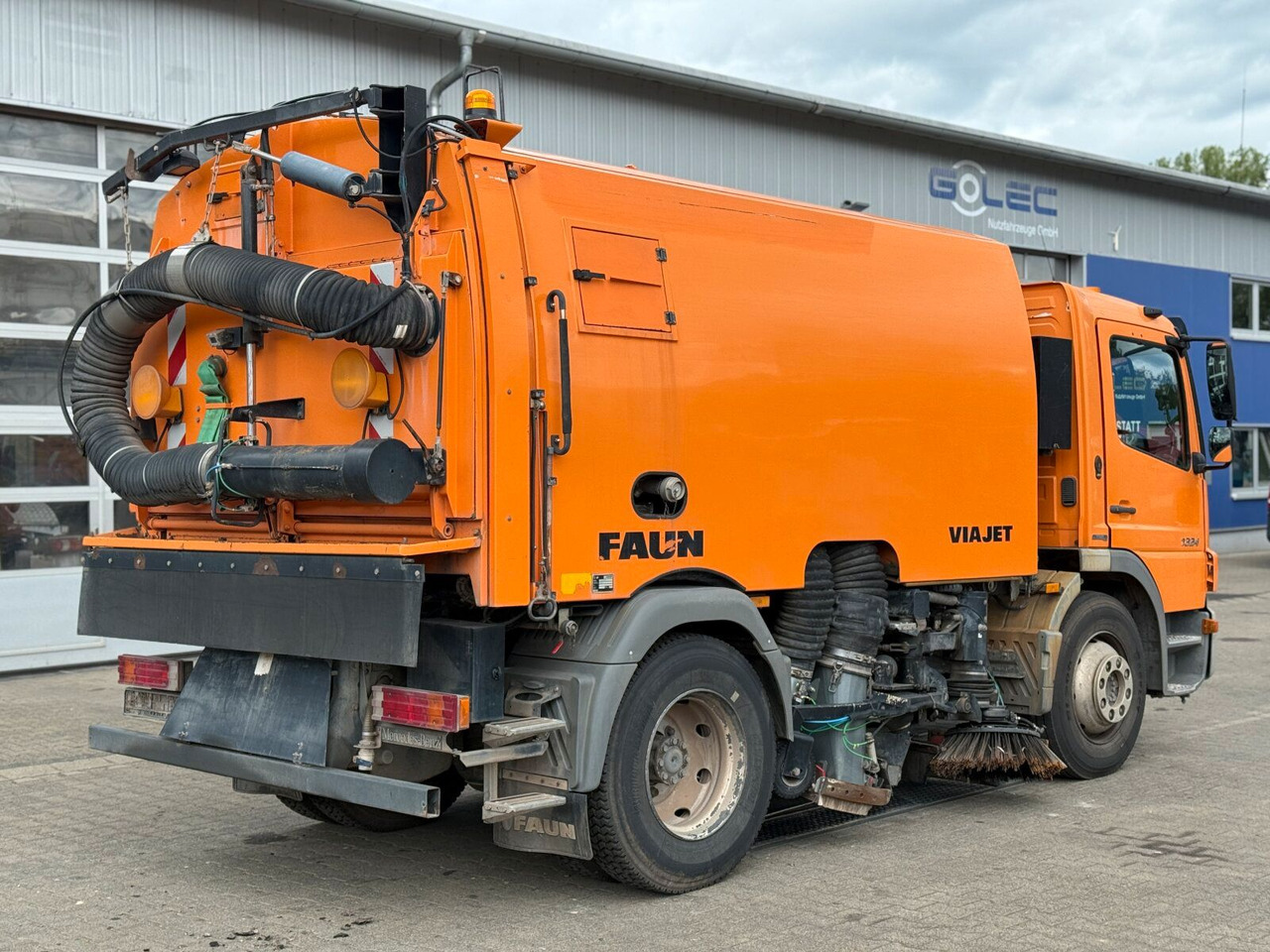 Mercedes-Benz Atego 1324 4x2 Kehrmaschine Viajet 6R/L - Подметально-уборочная машина: фото 4 Mercedes-Benz Atego 1324 4x2 Kehrmaschine Viajet 6R/L - Подметально-уборочная машина: фото 4