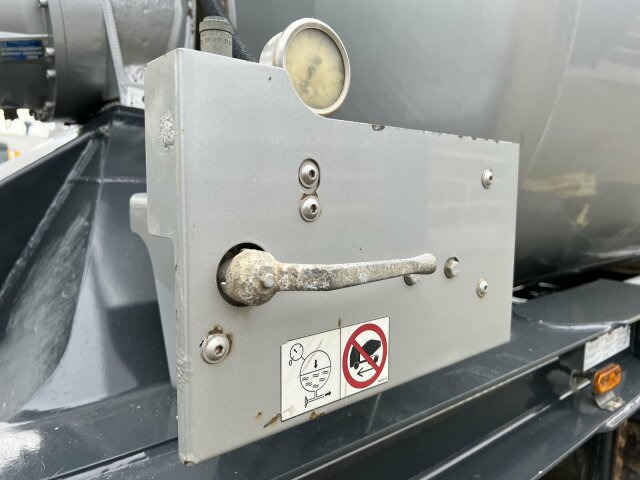 Schwing Stetter Betonmischer Auflieger 10 m³ - Полуприцеп бетоносмеситель: фото 4 Schwing Stetter Betonmischer Auflieger 10 m³ - Полуприцеп бетоносмеситель: фото 4