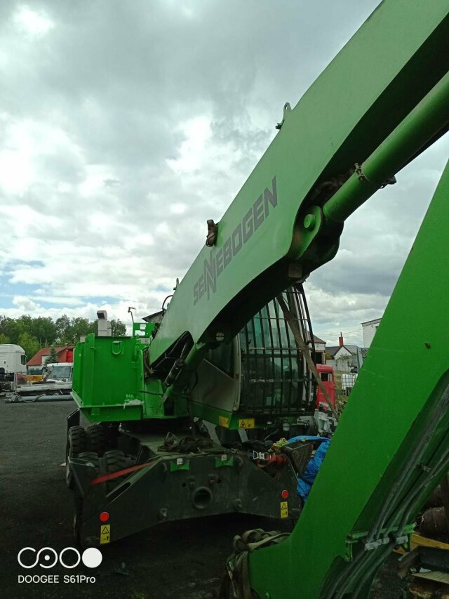 Sennebogen 818-E Umschlagbagger - 83 Ton - mit Greifer - Колёсный экскаватор: фото 4 Sennebogen 818-E Umschlagbagger - 83 Ton - mit Greifer - Колёсный экскаватор: фото 4