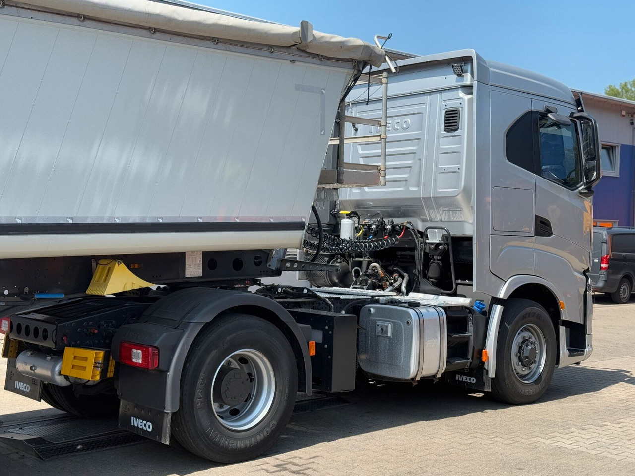 Iveco S-WAY 4x4H Zugmaschine Euro 6 *Kippauflieger - Тягач: фото 5 Iveco S-WAY 4x4H Zugmaschine Euro 6 *Kippauflieger - Тягач: фото 5