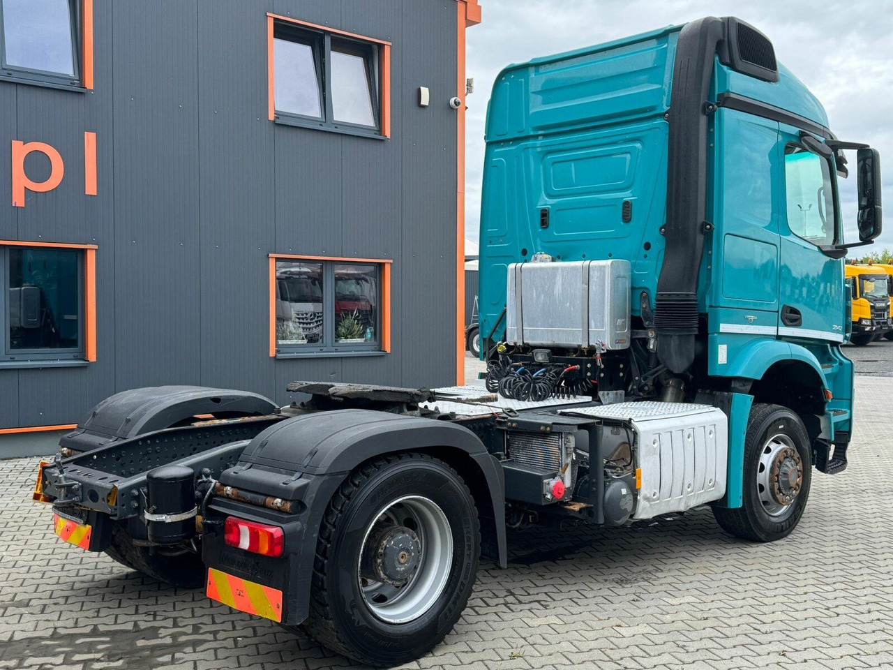 Mercedes-Benz Arocs 2142 4x4H SZM Euro 6 Kipphydraulik - Тягач: фото 5 Mercedes-Benz Arocs 2142 4x4H SZM Euro 6 Kipphydraulik - Тягач: фото 5