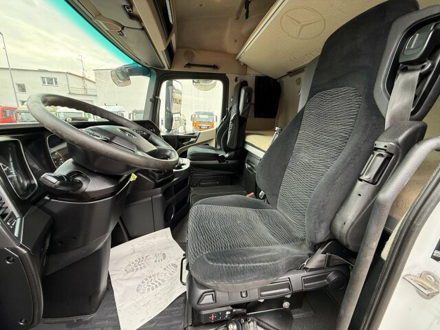 Mercedes-Benz MB Actros 1845 LS Sattelzugmaschine 4x2 - Тягач: фото 5 Mercedes-Benz MB Actros 1845 LS Sattelzugmaschine 4x2 - Тягач: фото 5
