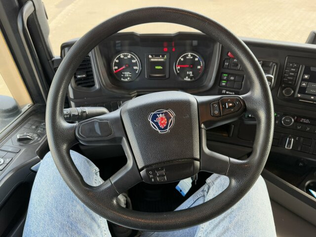 Тягач Scania G450 4x2 Euro 6 SZM Kipphydraulik Blatt/ Luft: фото 15 Тягач Scania G450 4x2 Euro 6 SZM Kipphydraulik Blatt/ Luft: фото 15